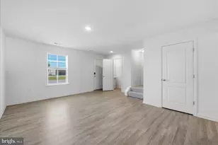 658 Thumper Dr, Ranson, WV 25438 - Photo 7