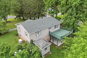 781 Tuscawilla Dr, Charles Town, WV 25414 - Photo 3