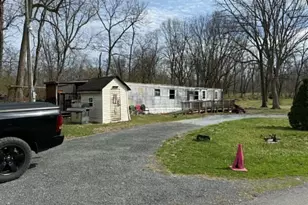 376 Logie Ln, Kearneysville, WV 25430 - Photo 7