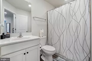 267 Sandy Btm Cir, Ranson, WV 25438 - Photo 5