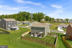 128 Centergate Dr, Charles Town, WV 25414 - Photo 41