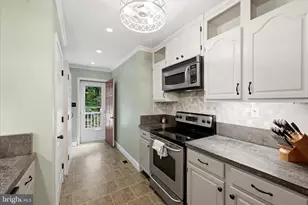 43 Tulip Ct, Harpers Ferry, WV 25425 - Photo 13