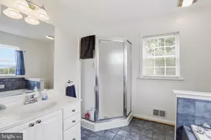 33 Eldridge Ln, Charles Town, WV 25414 - Photo 15