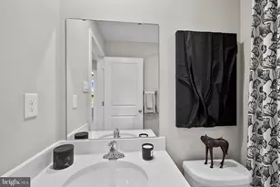 15 Aloma St, Charles Town, WV 25414 - Photo 5