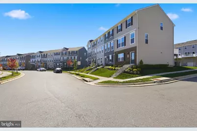 27 United Mews #[541], Ranson, WV 25438 - Photo 5