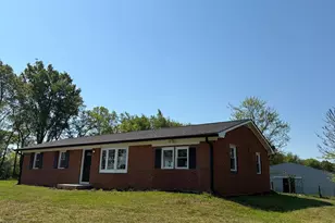 1381 Leetown Rd, Summit Point, WV 25446 - Photo 17