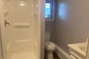 202 S Samuel St, Charles Town, WV 25414 - Photo 5