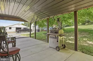 592 Willingham Rd, Charles Town, WV 25414 - Photo 47