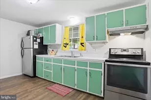 592 Willingham Rd, Charles Town, WV 25414 - Photo 17