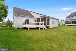 511 Shenandoah Crossing Dr, Charles Town, WV 25414 - Photo 3