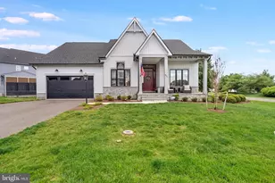 511 Shenandoah Crossing Dr, Charles Town, WV 25414 - Photo 1