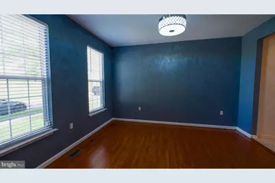 308 Braddock Street, Charles Town, WV 25414 - Photo 9