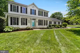 494 Pleasant Valley Dr, Charles Town, WV 25414 - Photo 3