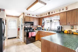16 Webhannet Dr, Charles Town, WV 25414 - Photo 13
