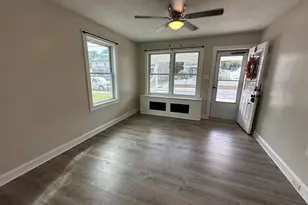 311 N Lawrence St, Charles Town, WV 25414 - Photo 3