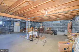 607 East Hunter St, Charles Town, WV 25414 - Photo 43