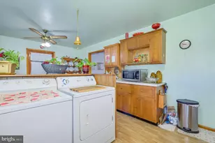 607 East Hunter St, Charles Town, WV 25414 - Photo 29
