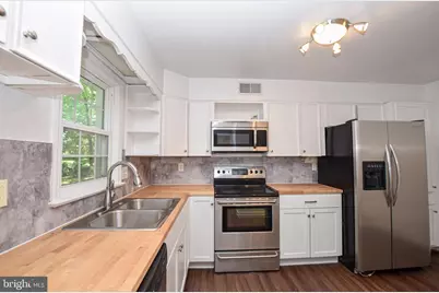 625 Gray Fox Road, Harpers Ferry, WV 25425 - Photo 9
