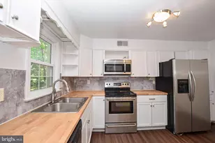 625 Gray Fox Rd, Harpers Ferry, WV 25425 - Photo 9
