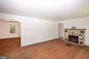 625 Gray Fox Rd, Harpers Ferry, WV 25425 - Photo 5