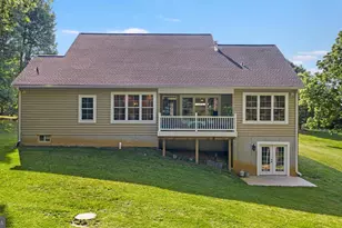 632 Eastland Dr, Charles Town, WV 25414 - Photo 5