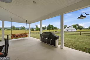 330 Majestic Ln, Charles Town, WV 25414 - Photo 53