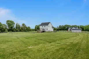 32 Trophy Ct, Kearneysville, WV 25430 - Photo 9
