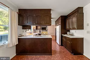 185 Shepherd Ln, Shepherdstown, WV 25443 - Photo 17