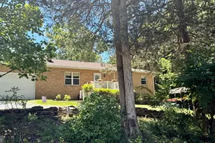 225 Mountain View Dr, Harpers Ferry, WV 25425 - Photo 1