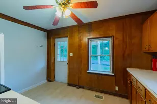 628 Brownville Ln, Charles Town, WV 25414 - Photo 5