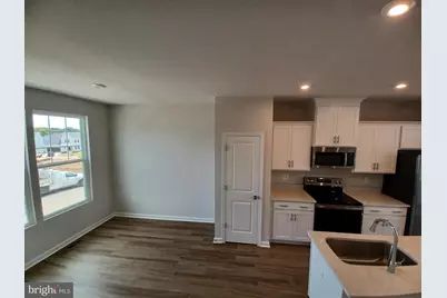 182 Coolidge Ave, Ranson, WV 25438 - Photo 5