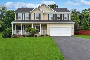 173 Sawgrass Dr, Charles Town, WV 25414 - Photo 1