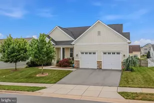 56 Tornworth Dr, Charles Town, WV 25414 - Photo 5