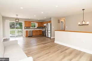 98 Rex Dr, Ranson, WV 25438 - Photo 9