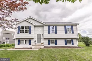 98 Rex Dr, Ranson, WV 25438 - Photo 1