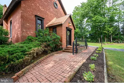 15376 Charles Town Road, Charles Town, WV 25414 - Photo 5