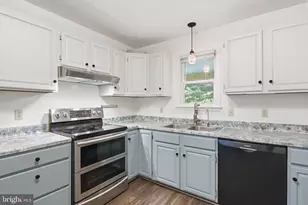 253 Persimmon Pear Ln, Harpers Ferry, WV 25425 - Photo 15
