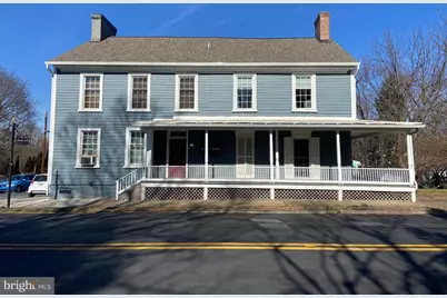 400 E Washington Street #4, Charles Town, WV 25414 - Photo 1