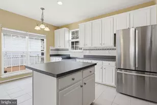 341 Bullskin St, Charles Town, WV 25414 - Photo 15