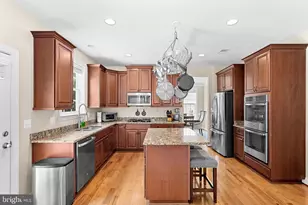 661 Chickamauga Dr, Harpers Ferry, WV 25425 - Photo 5
