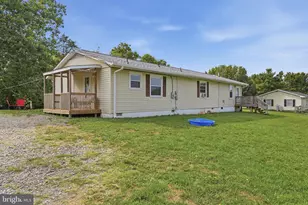 357 Happy Creek Dr, Kearneysville, WV 25430 - Photo 5