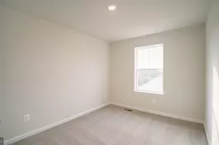 1350 Red Clover Ln, Ranson, WV 25438 - Photo 13