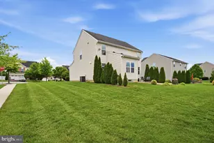 229 Mountain Laurel Blvd, Ranson, WV 25438 - Photo 17