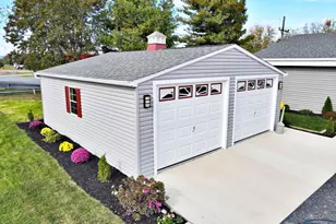 97 Foxchase Ct, Kearneysville, WV 25430 - Photo 3