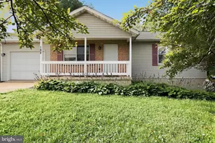 162 Georgia Ave, Charles Town, WV 25414 - Photo 1