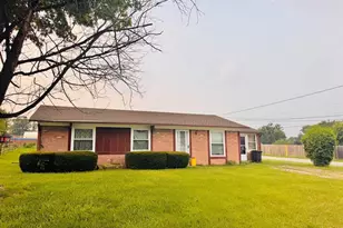 41 Peach Tree Dr, Ranson, WV 25438 - Photo 1