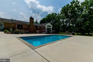 887 Woodbury Dr, Kearneysville, WV 25430 - Photo 3