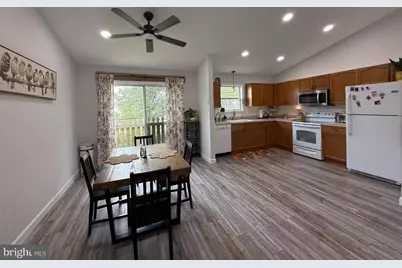 305 Crosswinds Drive, Charles Town, WV 25414 - Photo 7