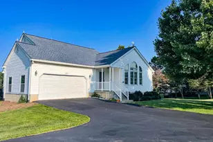 23 Teakwood Ct, Harpers Ferry, WV 25425 - Photo 1