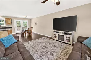 207 Sandpiper Ln, Shepherdstown, WV 25443 - Photo 9